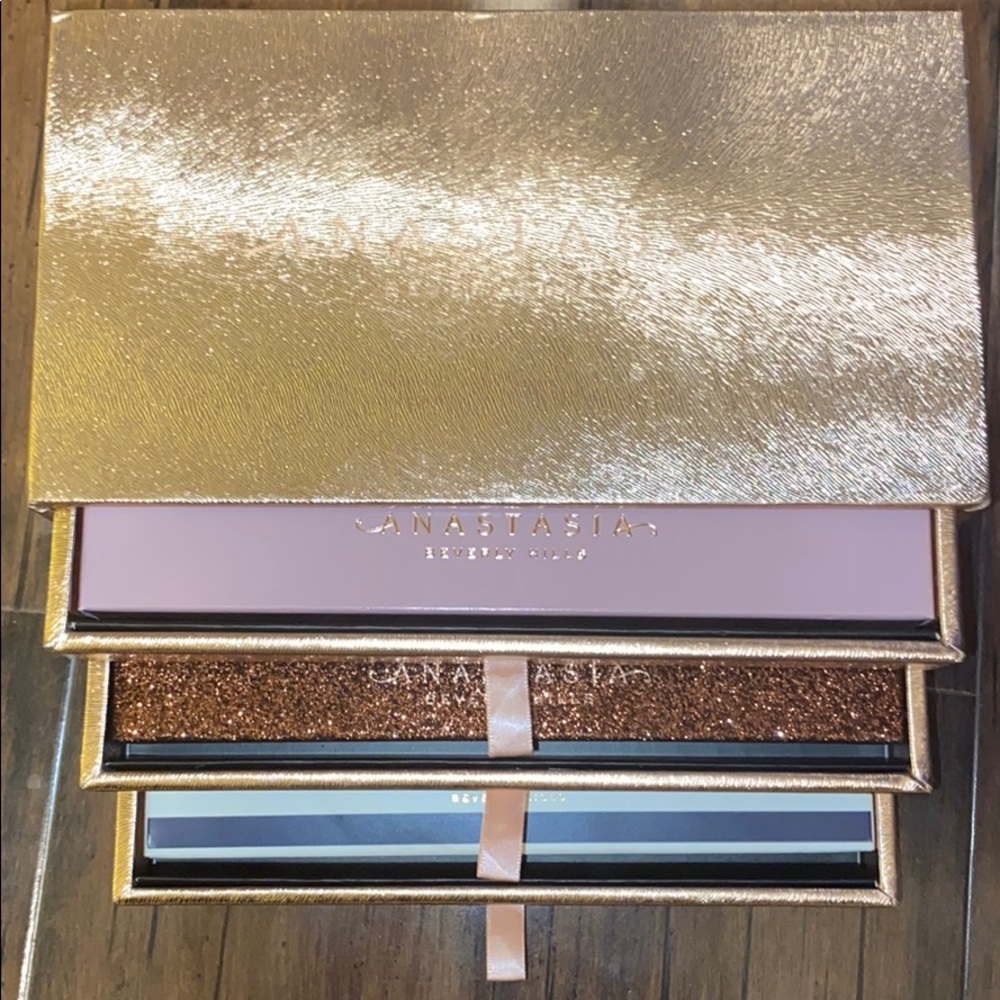 Anastasia Beverly Hills vault Newest set